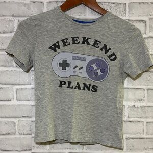 4/$20 Super Nintendo Gray Kids Tee with Controller Graphic, size 7-8